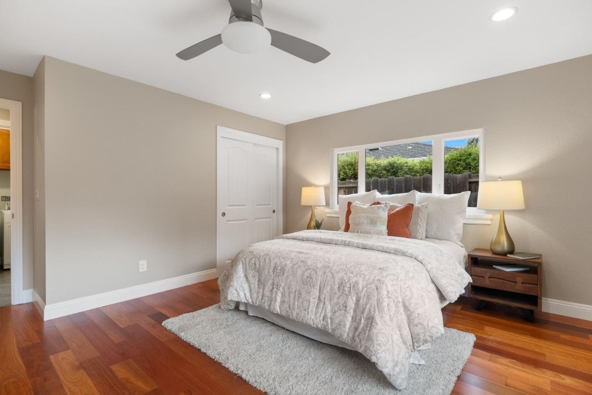 Bedroom, Interior, Recessed Lighting, Wood Texture Flooring