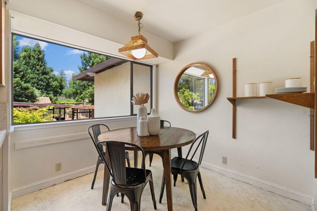 Dining room, Interior