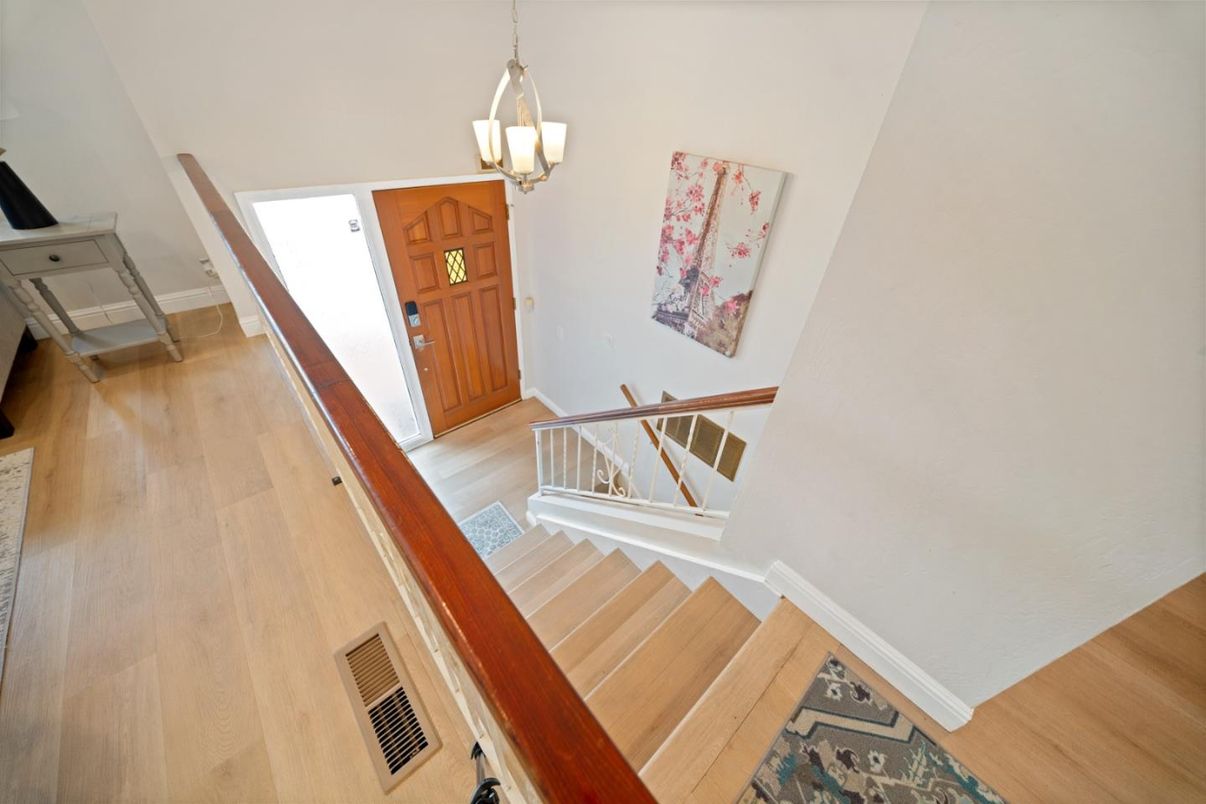 Interior, Pendant Lights, Wood Texture Flooring