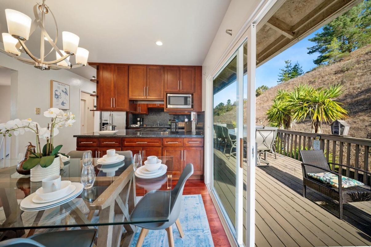 Chandelier, Dining room, Interior, Kitchen, Recessed Lighting, Wood Texture Flooring