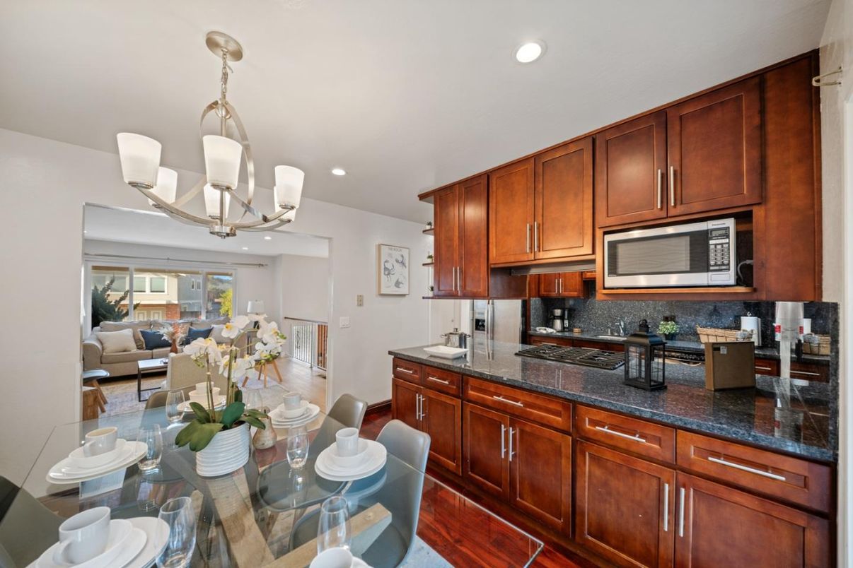 Chandelier, Dining room, Interior, Kitchen, Living room, Recessed Lighting, Wood Texture Flooring