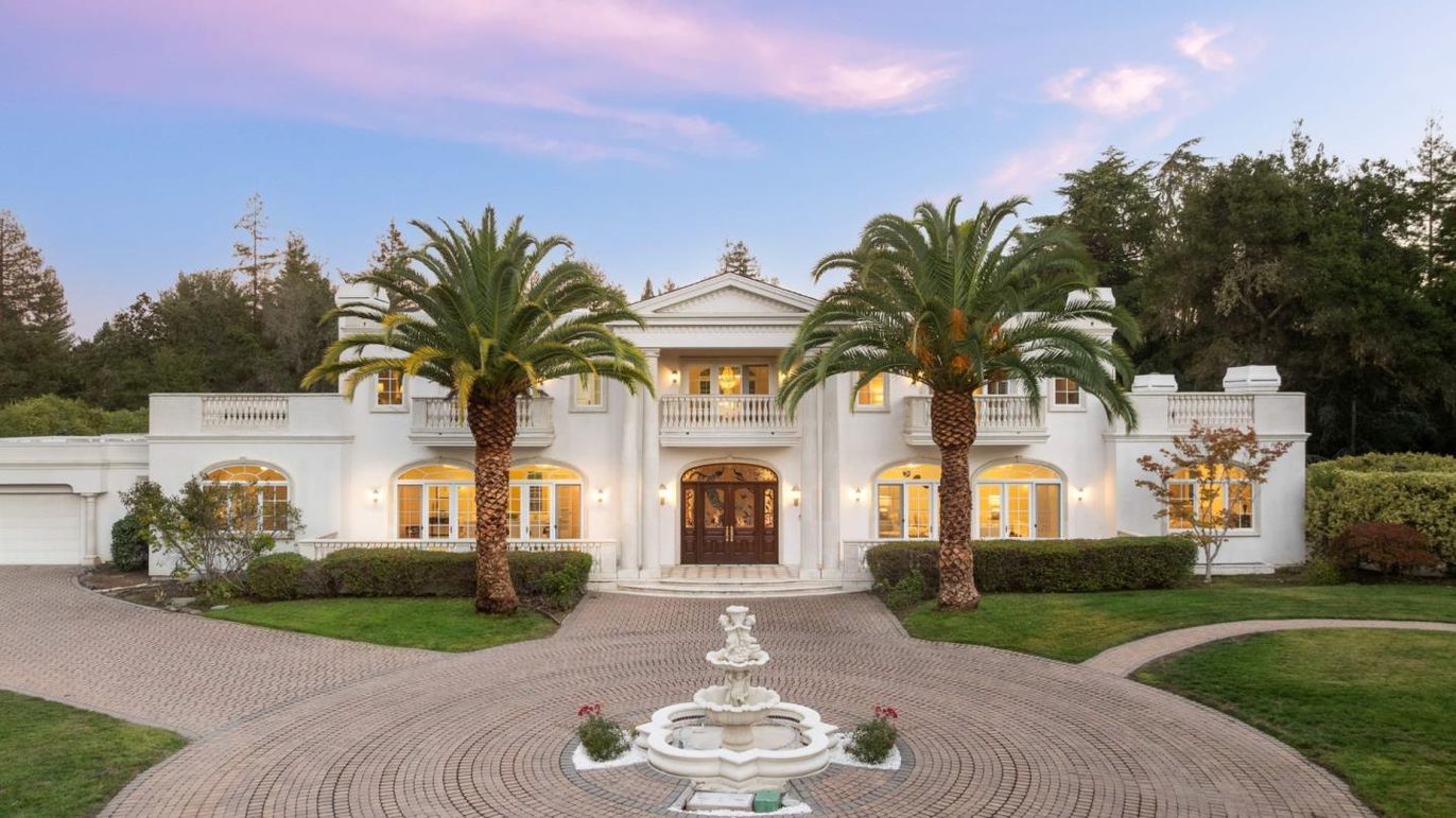 Attached, Exterior, Facade, French Provincial