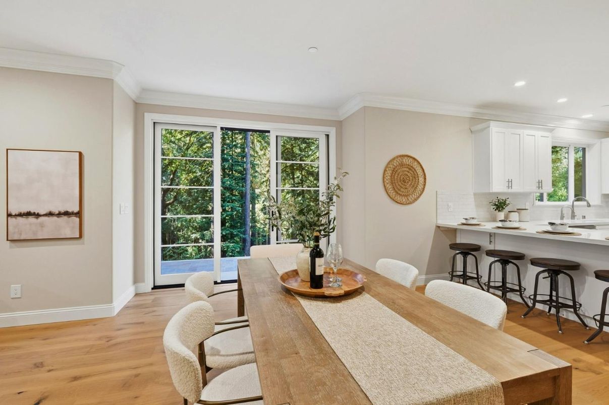 Dining room, Interior, Kitchen, Recessed Lighting, Wood Texture Flooring