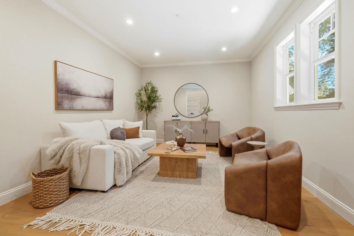 Interior, Living room, Recessed Lighting, Wood Texture Flooring