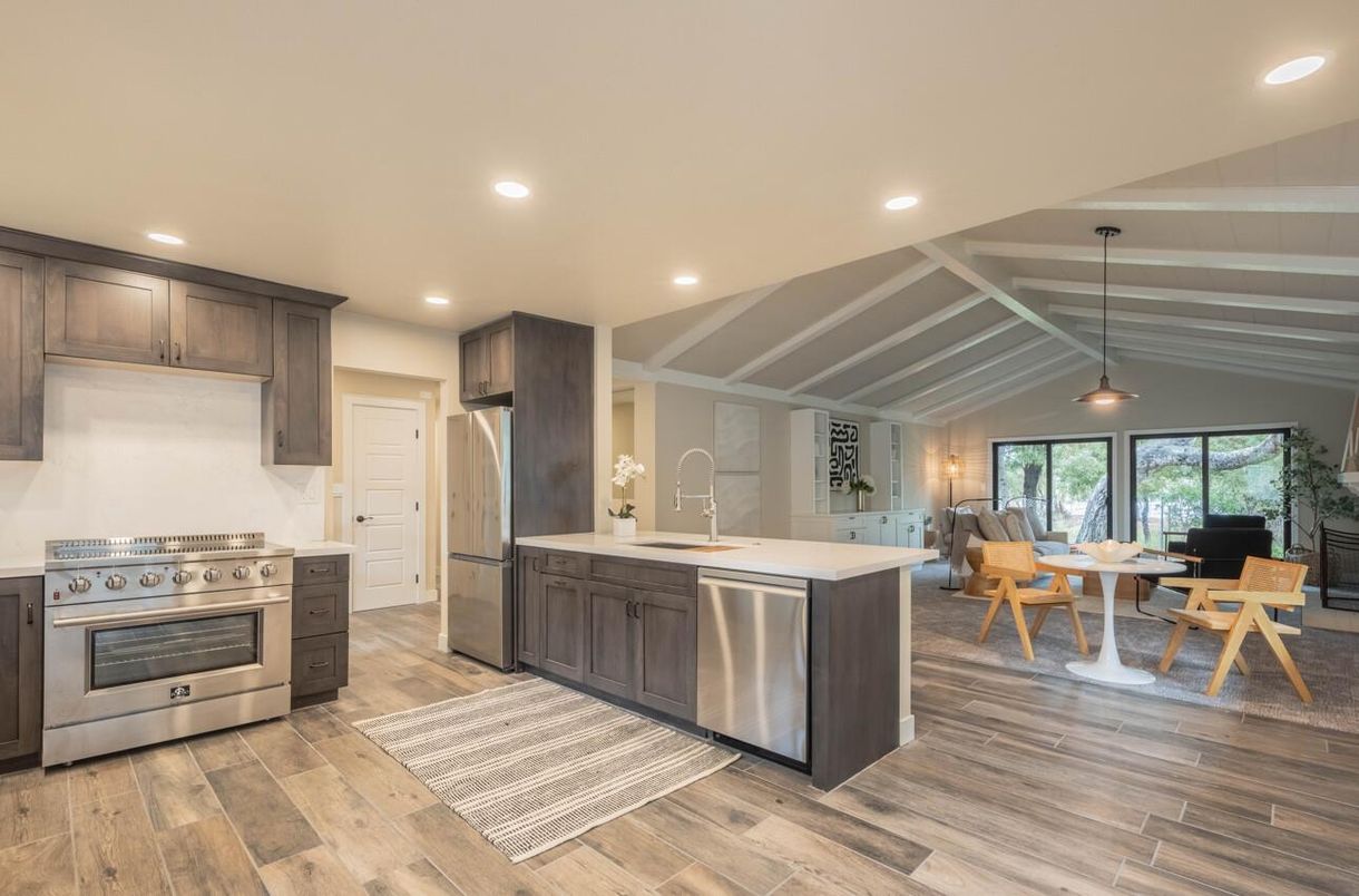 Dining room, Interior, Kitchen, Pendant Lights, Recessed Lighting, Stainless Steel Appliances, Wood Texture Flooring