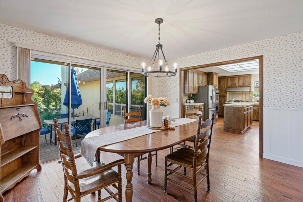 Dining room, Interior, Kitchen, Pendant Lights, Wood Texture Flooring