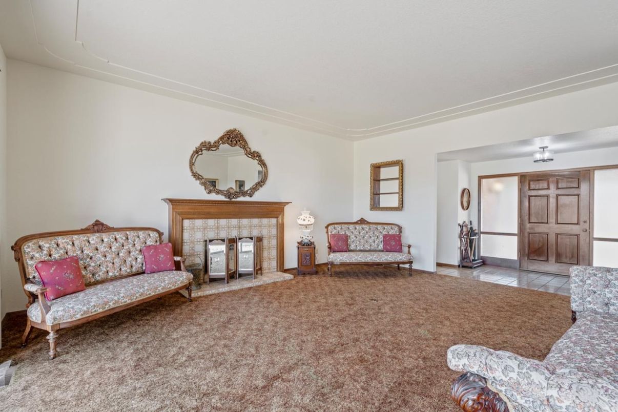 Fireplace, Interior, Living room