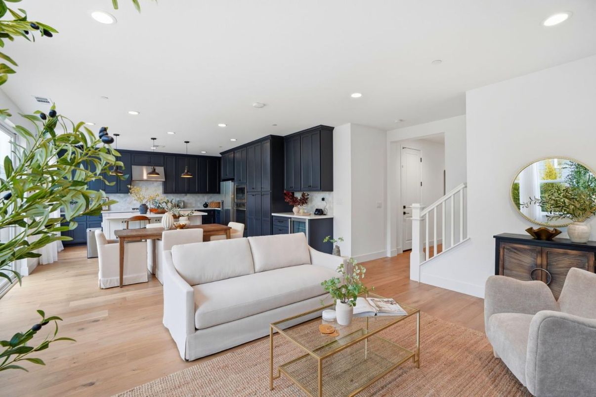 Dining room, Interior, Kitchen, Living room, Pendant Lights, Recessed Lighting, Stainless Steel Appliances, Wood Texture Flooring