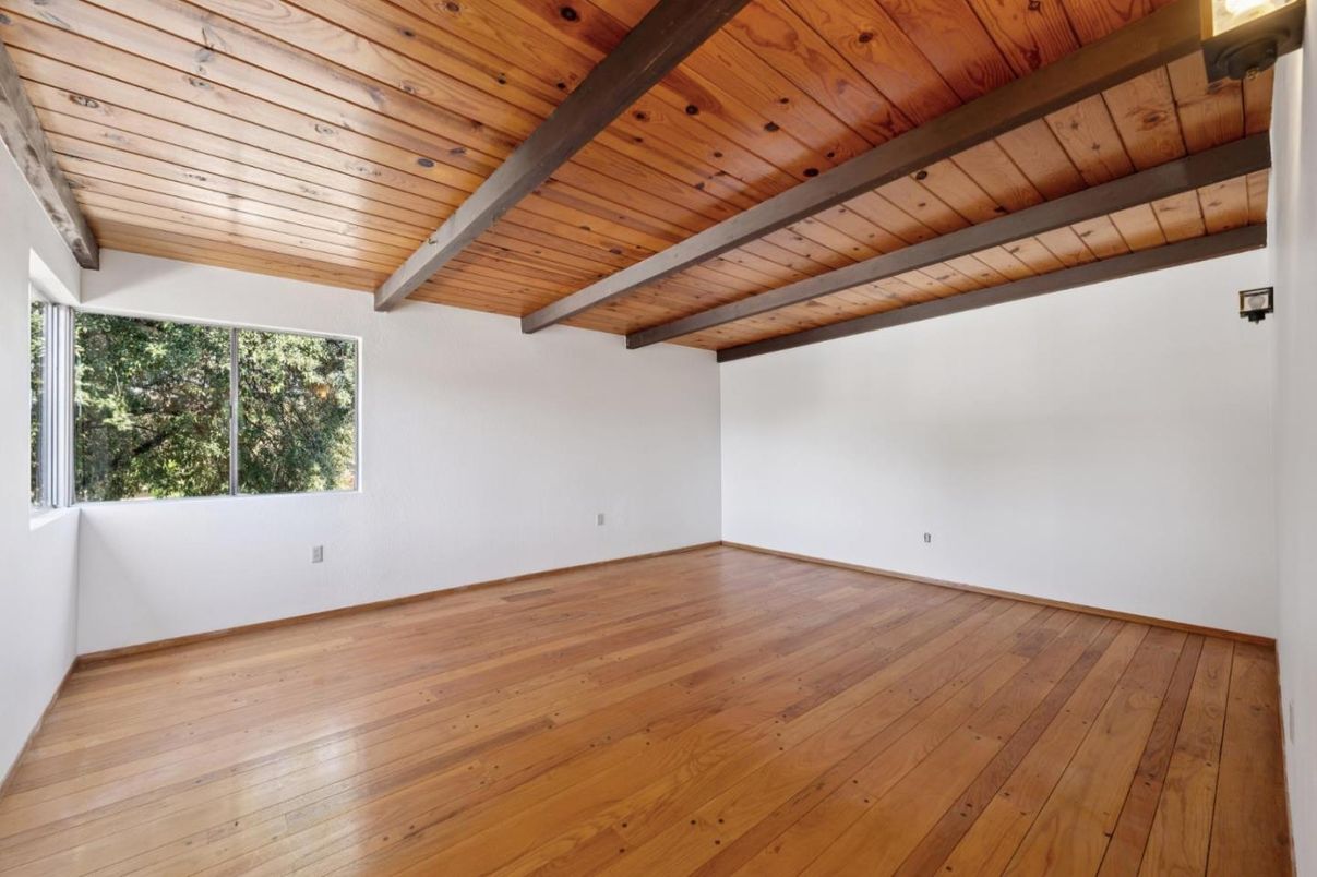 Empty room, Interior, Wooden Beams, Wooden Ceilings, Wood Texture Flooring