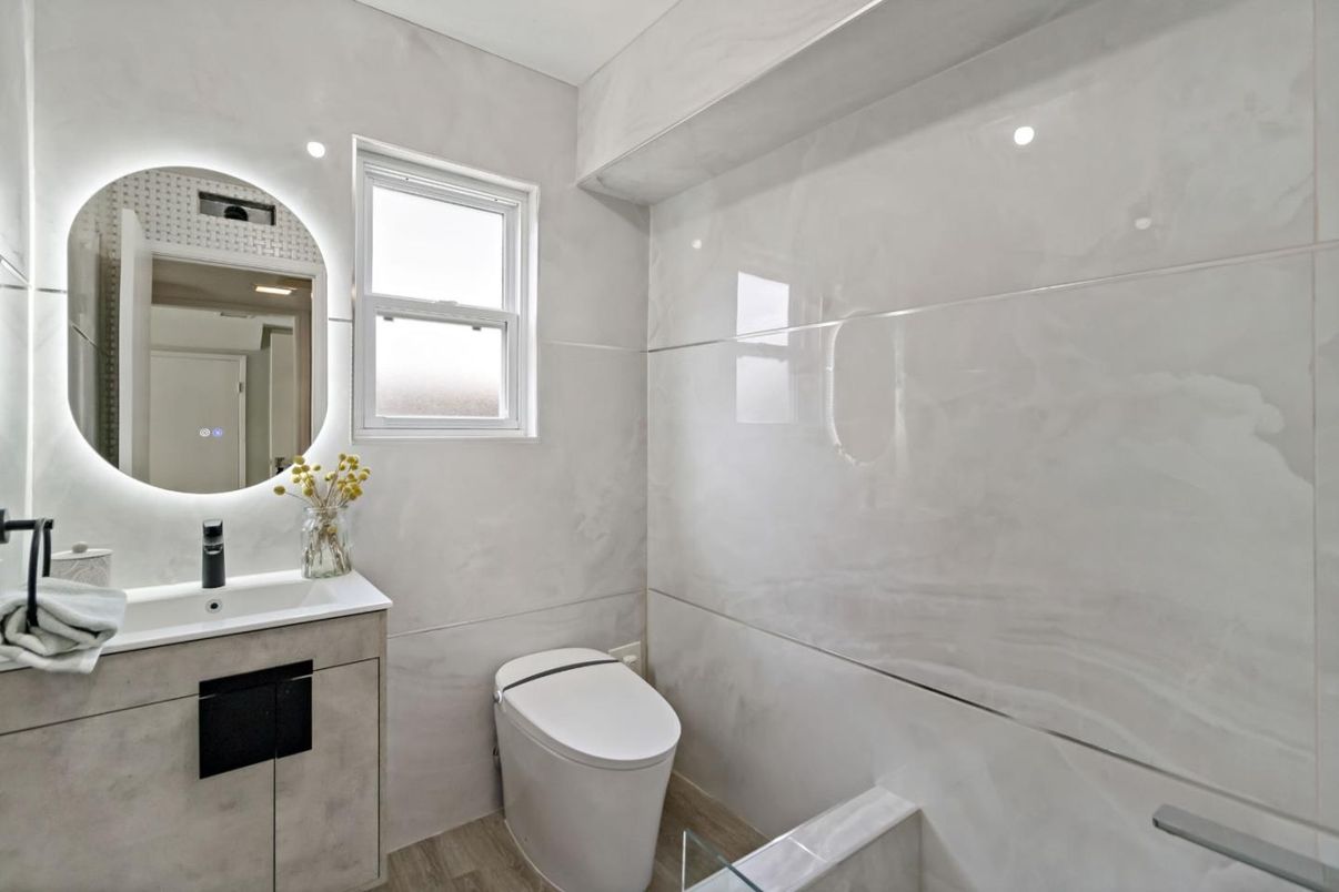 Bathroom, Interior, Recessed Lighting, Wood Texture Flooring