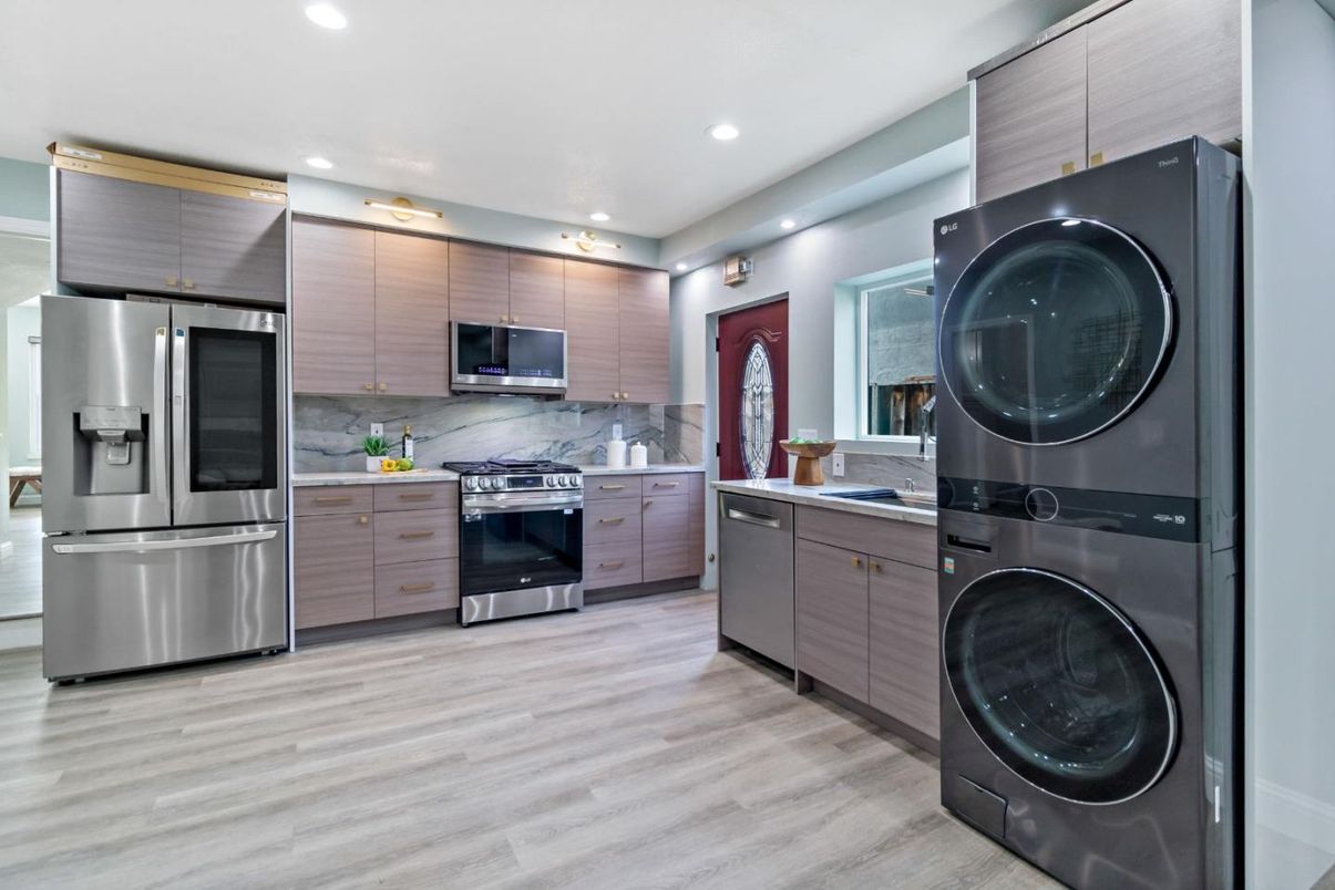 Interior, Kitchen, Recessed Lighting, Stainless Steel Appliances, Washer, Wood Texture Flooring