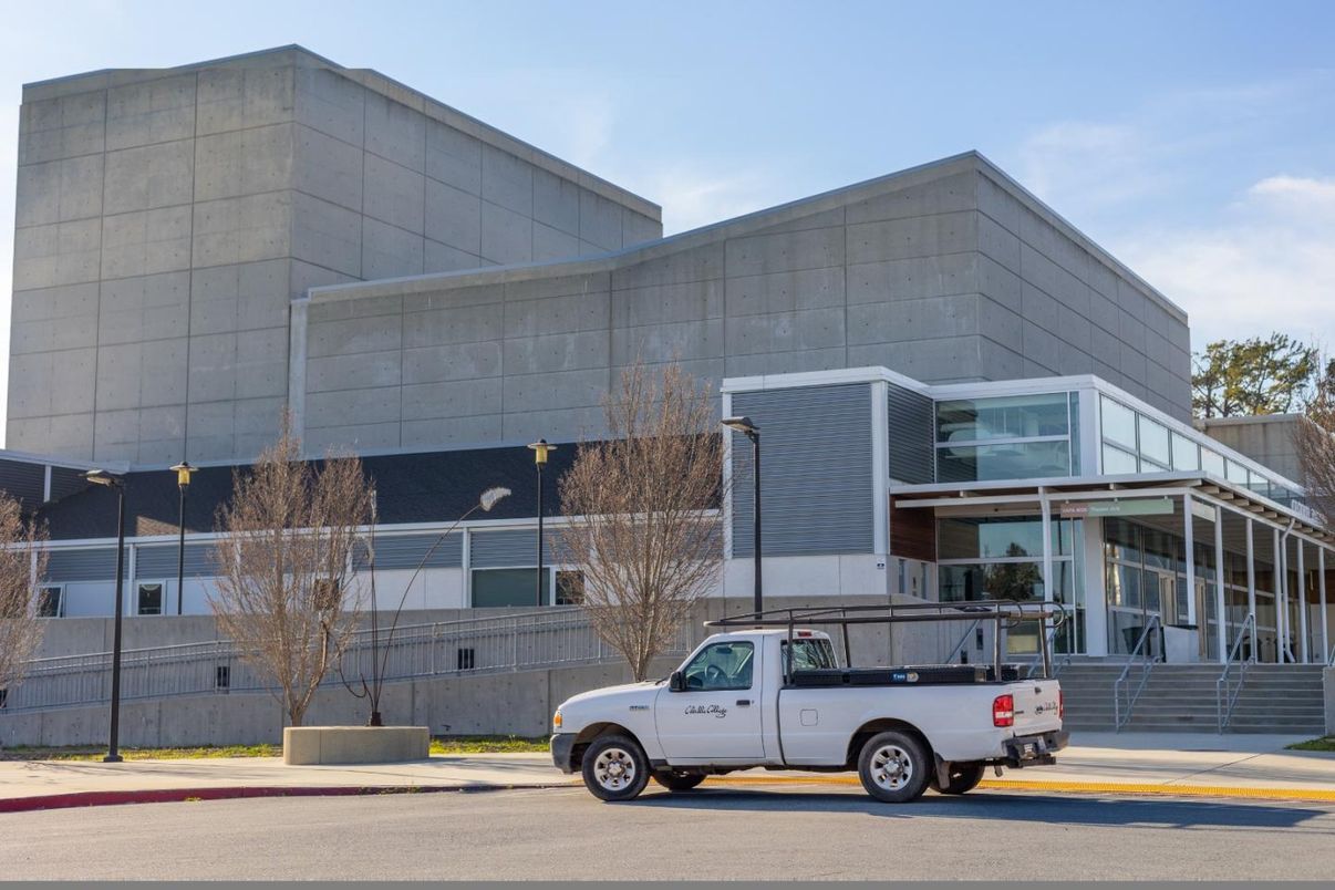 Attached, Exterior, Facade, Modern