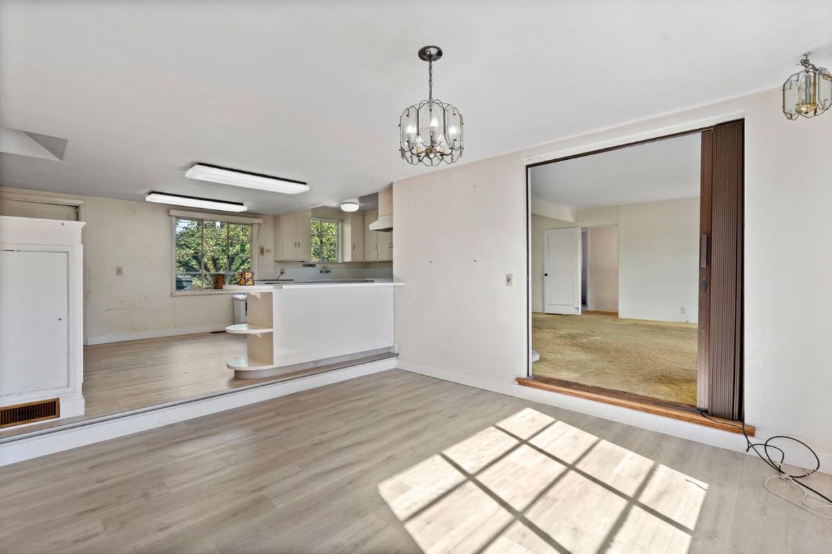Chandelier, Empty room, Interior, Kitchen, Wood Texture Flooring