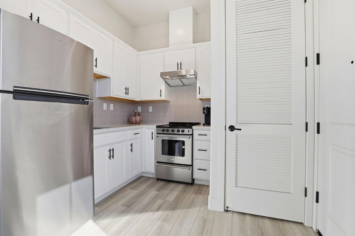 Interior, Kitchen, Stainless Steel Appliances, Wood Texture Flooring