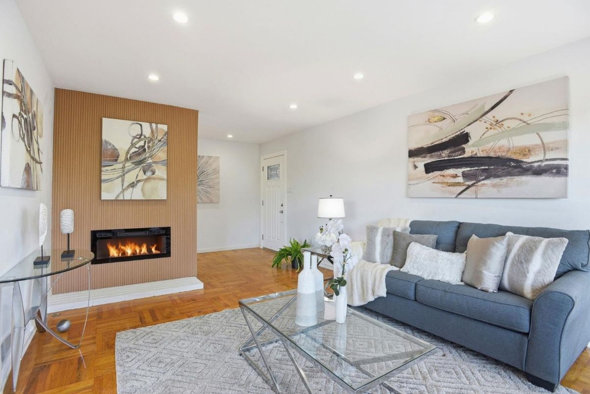 Fireplace, Interior, Living room, Recessed Lighting, Wood Texture Flooring