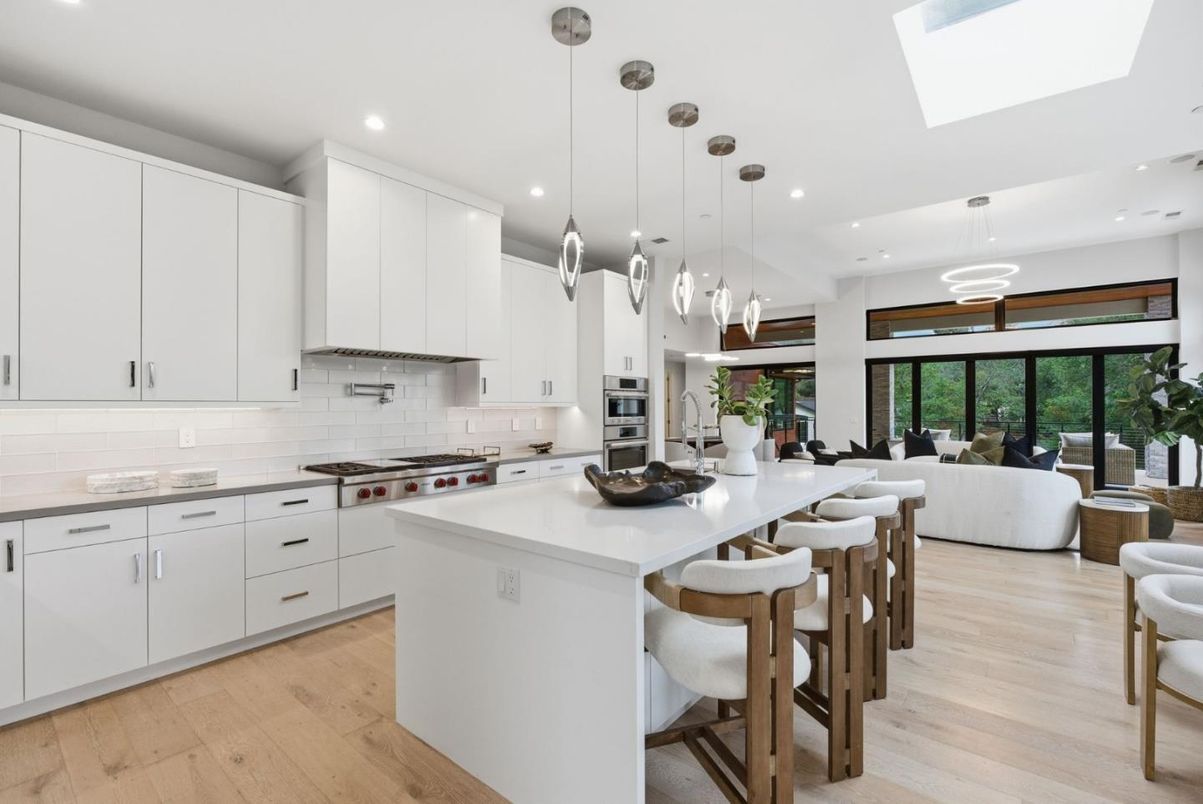 Dining room, Interior, Kitchen, Living room, Pendant Lights, Recessed Lighting, Stainless Steel Appliances, Wood Texture Flooring