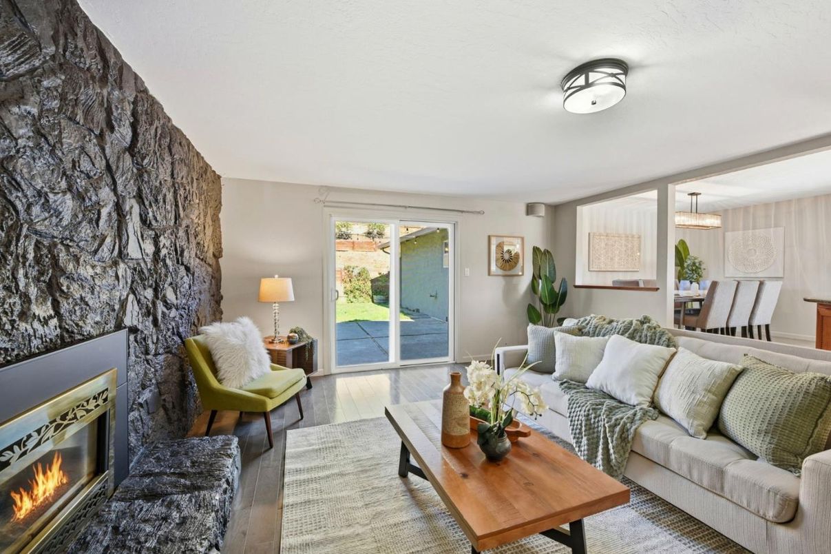 Dining room, Fireplace, Interior, Living room, Pendant Lights, Wood Texture Flooring
