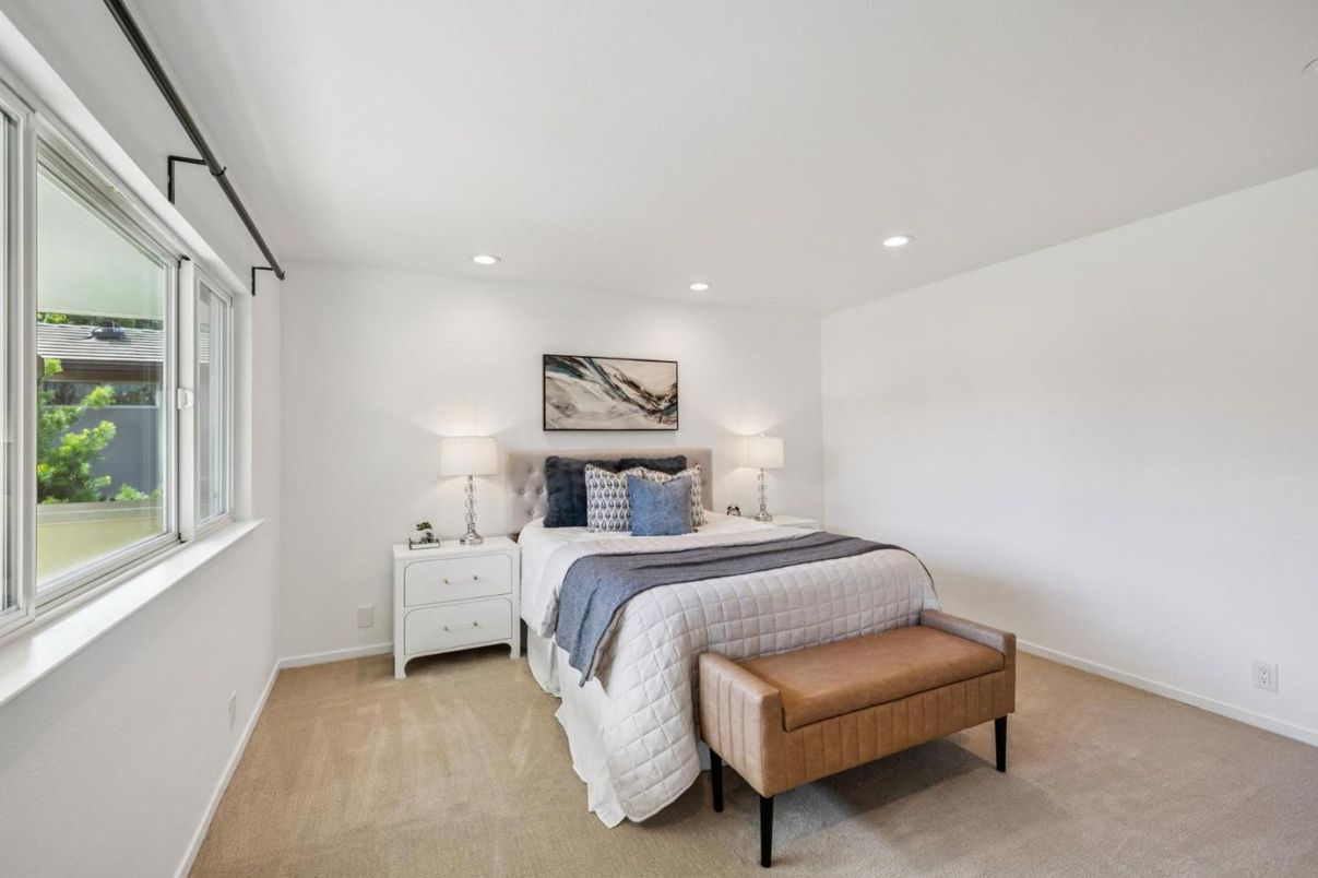 Bedroom, Interior, Recessed Lighting