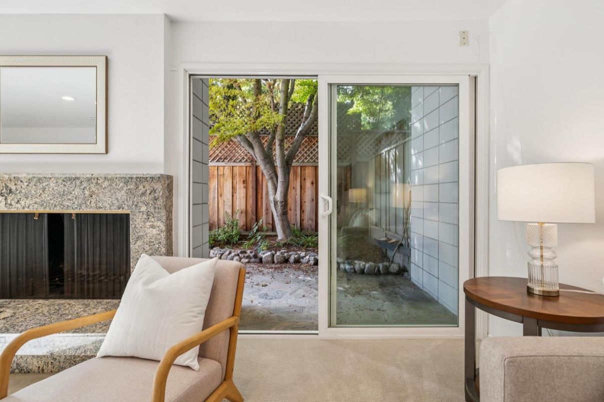 Fireplace, Interior, Recessed Lighting