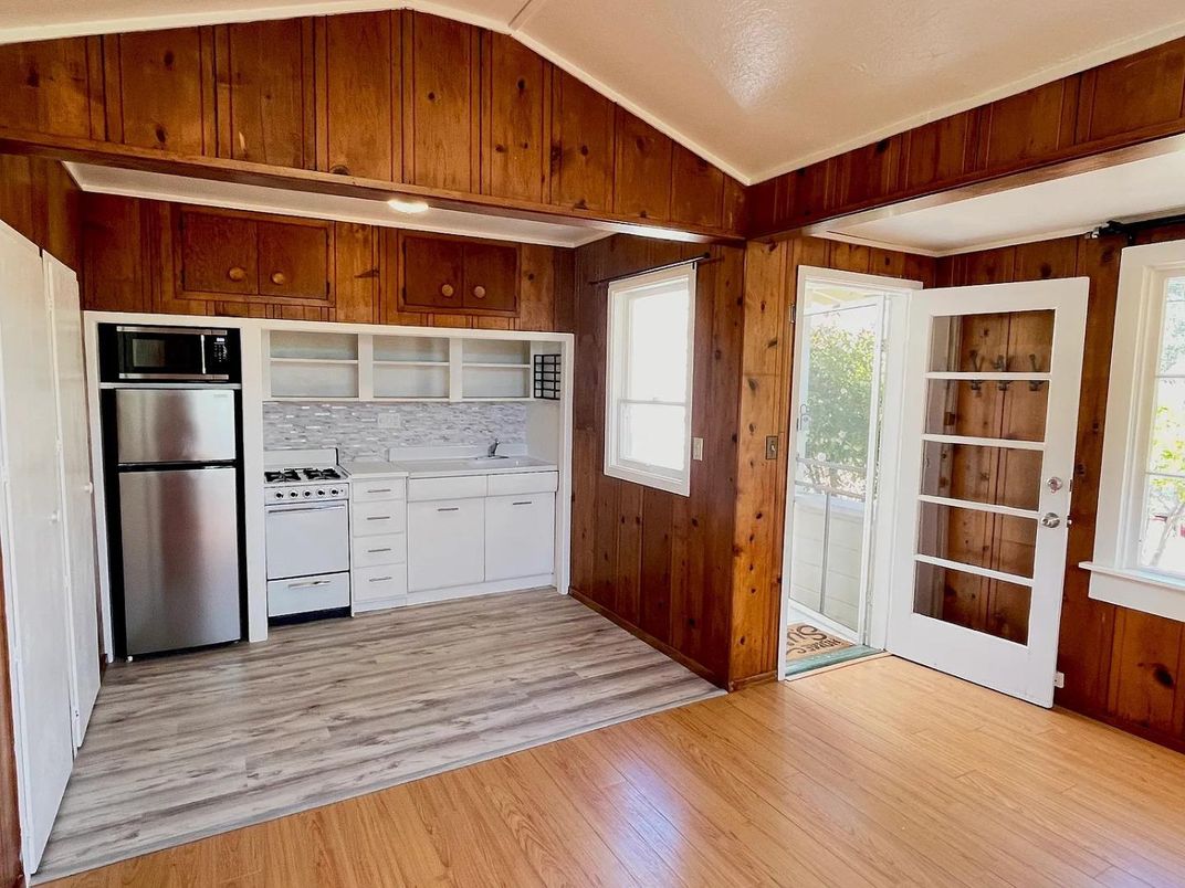 Interior, Kitchen, Wood Texture Flooring, Wooden Walls