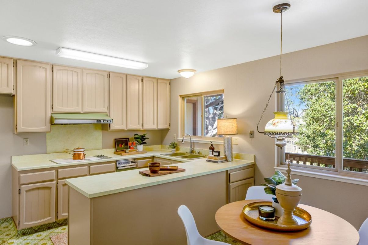 Dining room, Interior, Kitchen, Pendant Lights, Recessed Lighting