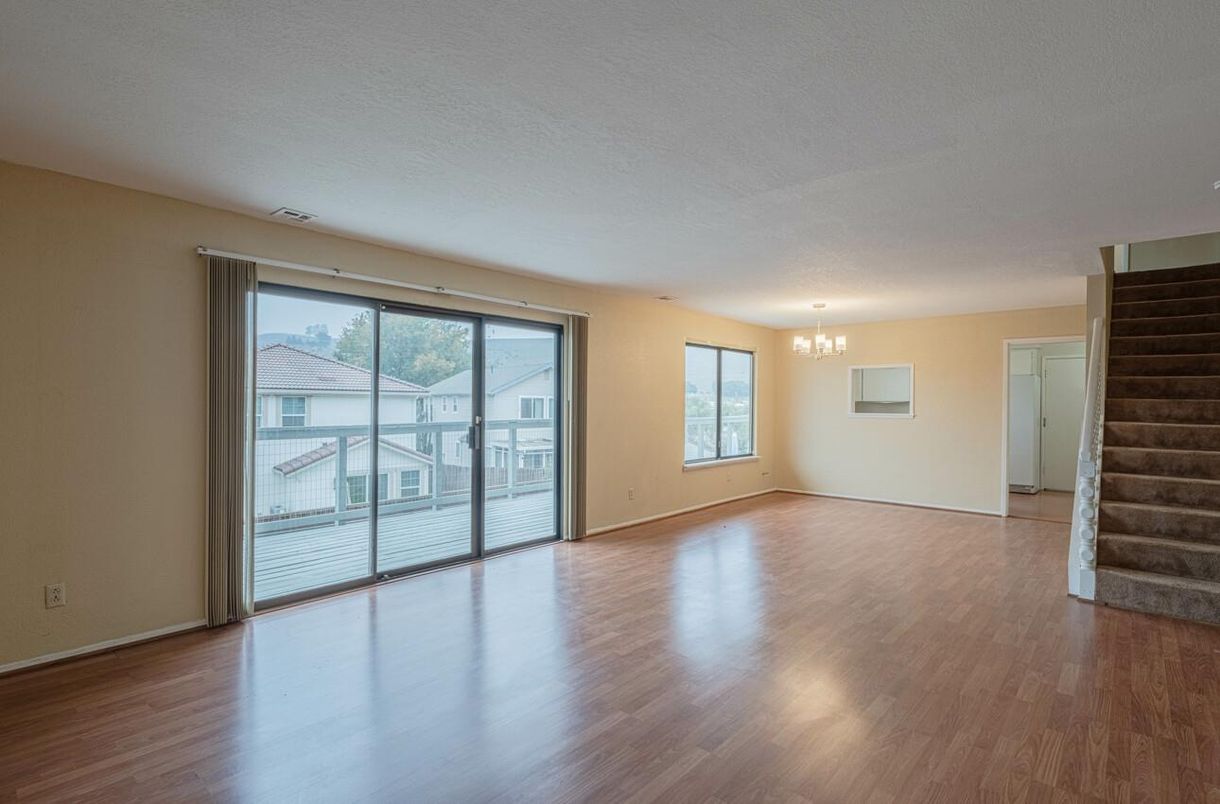 Chandelier, Empty room, Interior, Wood Texture Flooring