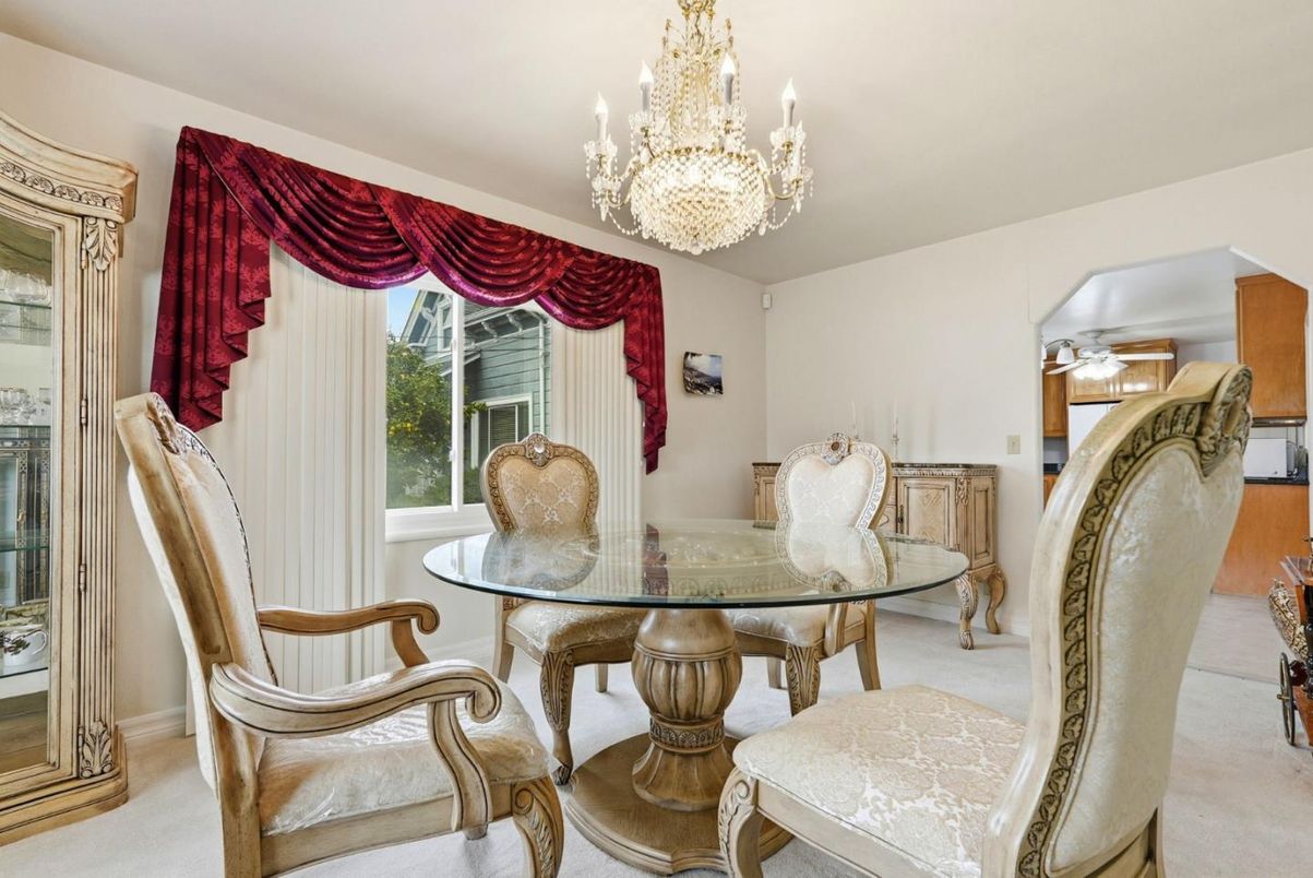 Chandelier, Dining room, Interior