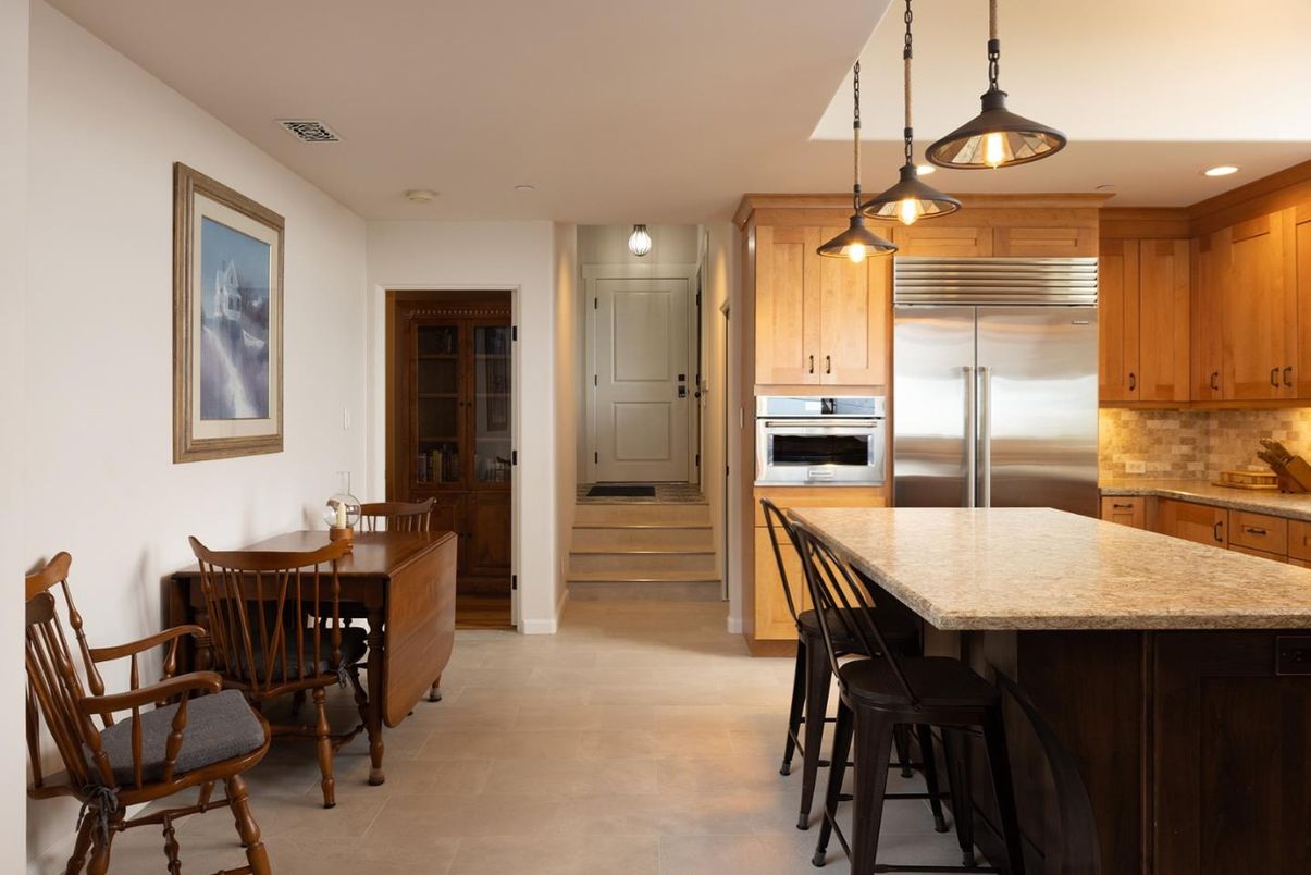 Interior, Kitchen, Pendant Lights, Recessed Lighting, Stainless Steel Appliances