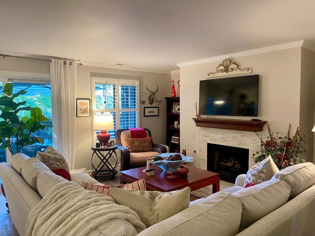 Fireplace, Interior, Living room