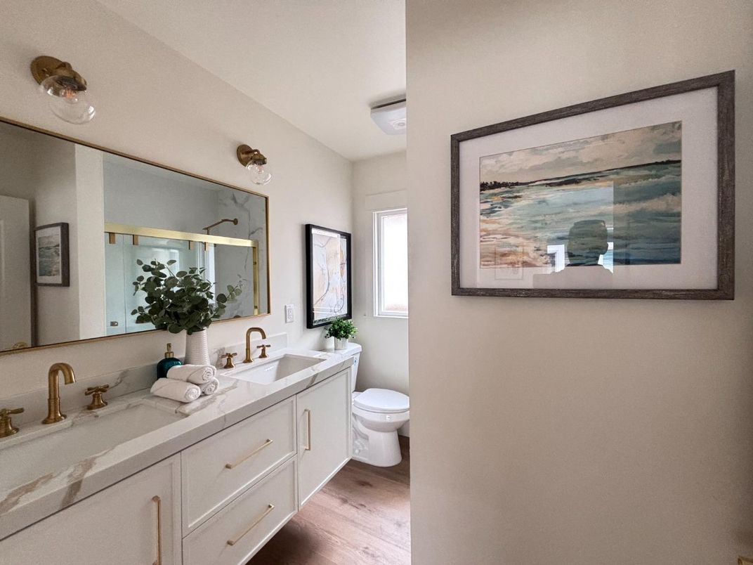 Bathroom, Dual Sink Vanities, Interior, Wood Texture Flooring
