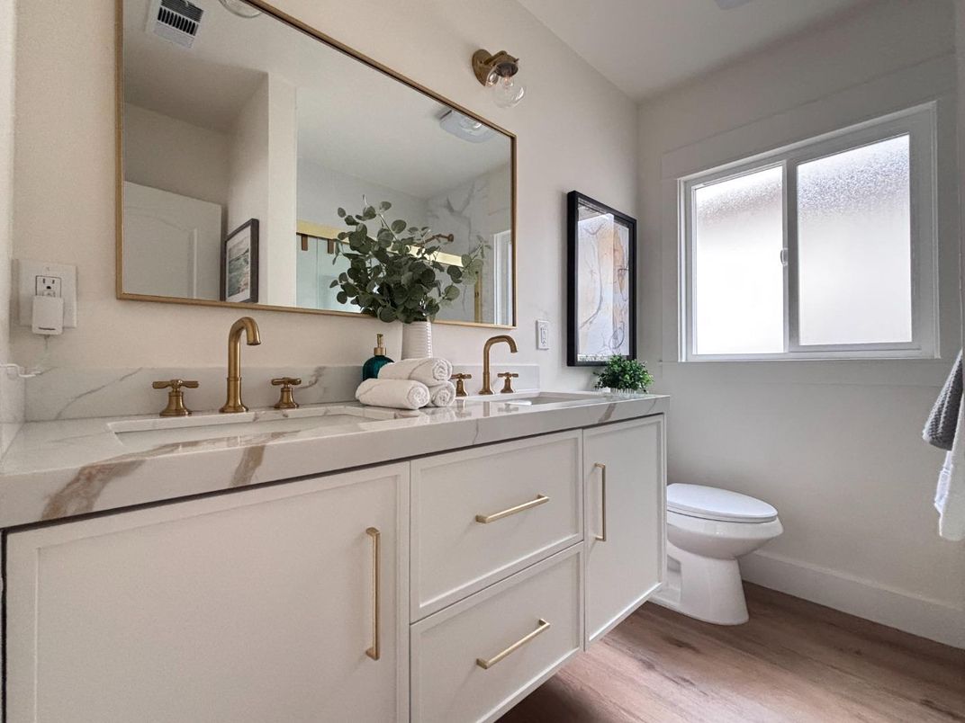 Bathroom, Dual Sink Vanities, Interior, Wood Texture Flooring