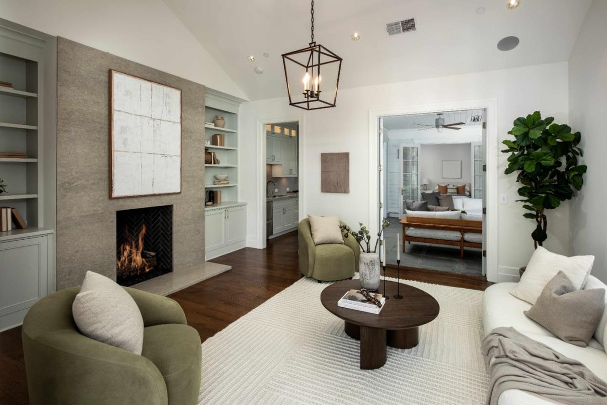 Fireplace, Interior, Living room, Pendant Lights, Recessed Lighting, Wood Texture Flooring