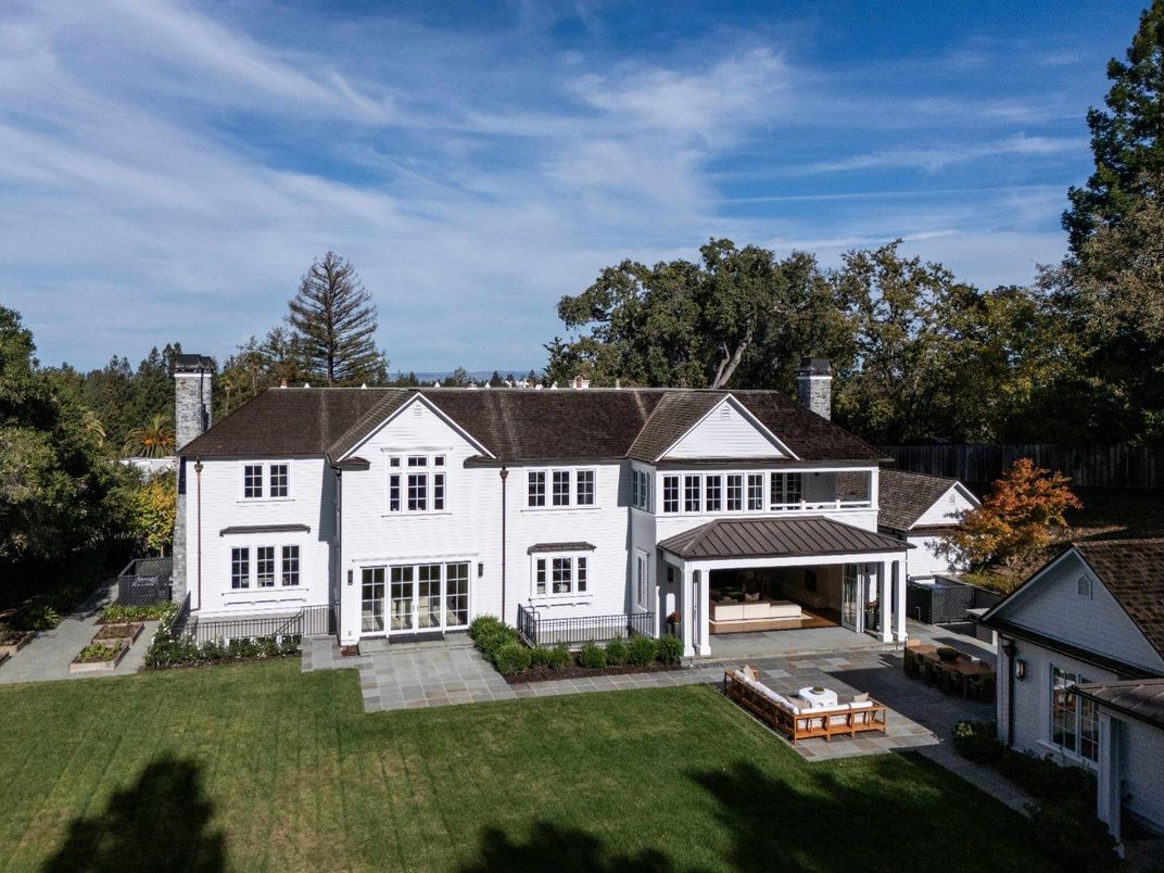 Backyard, Exterior, Facade, Farmhouse