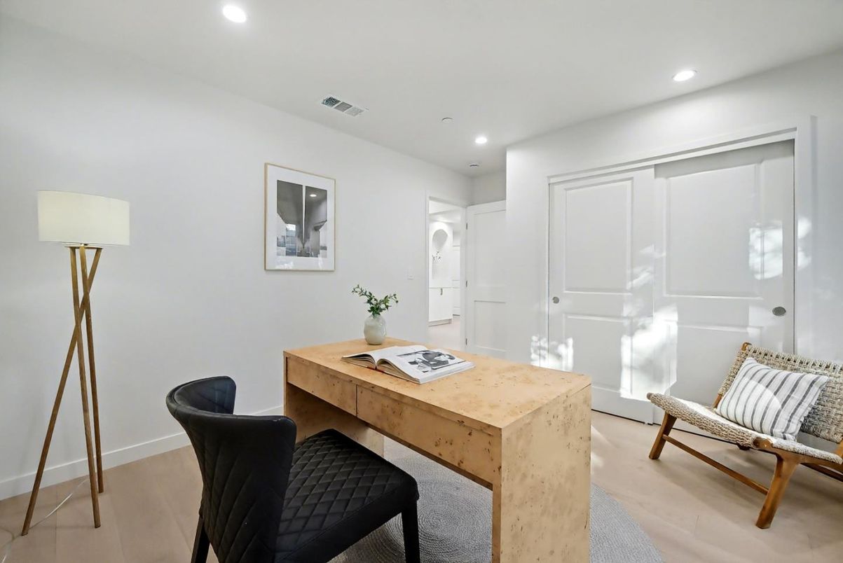 Home Office, Interior, Recessed Lighting, Wood Texture Flooring