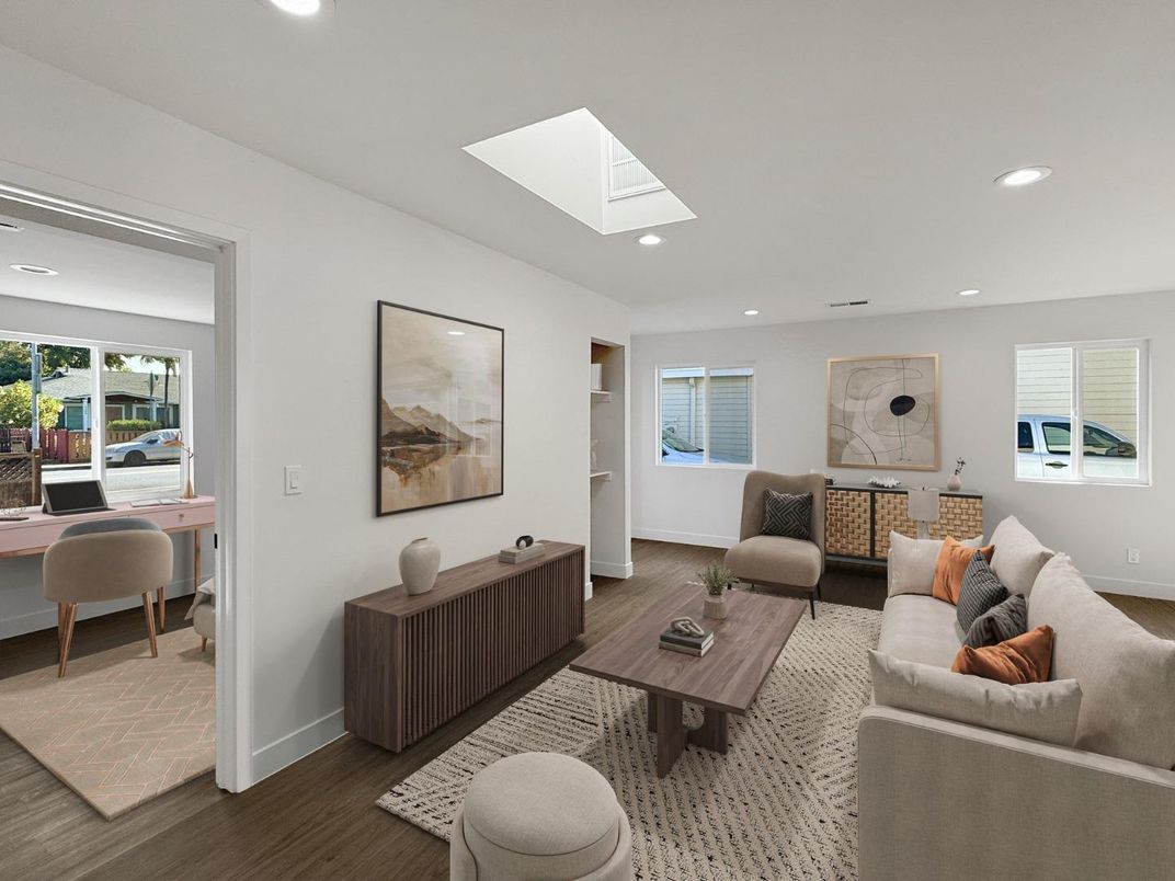 Home Office, Interior, Living room, Recessed Lighting, Wood Texture Flooring