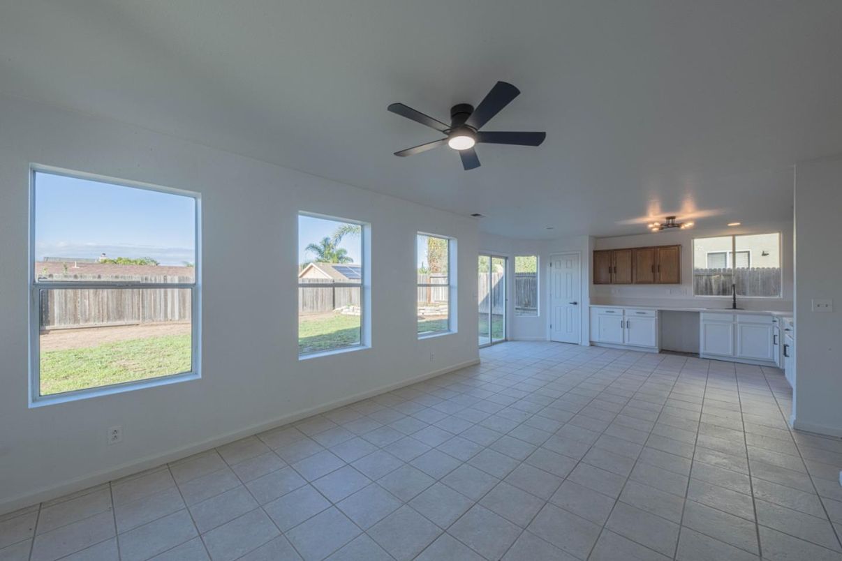 Empty room, Interior, Kitchen