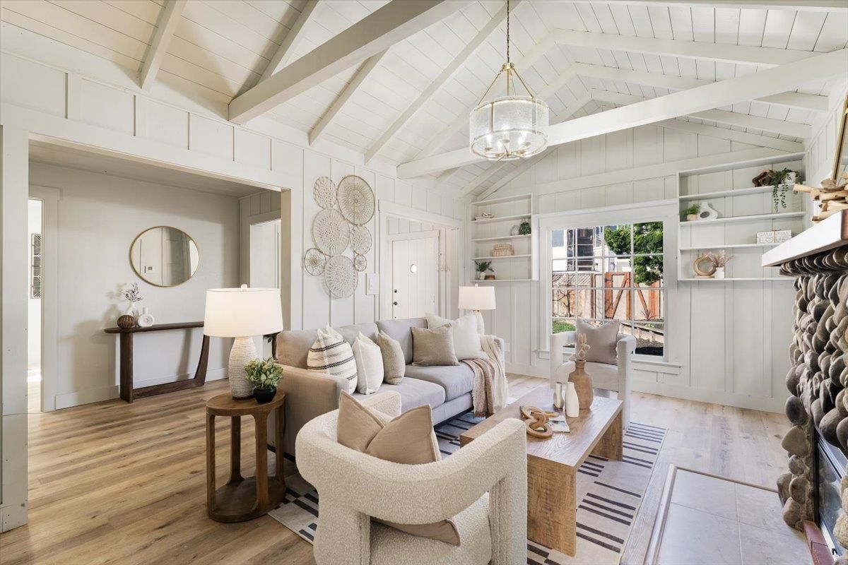 Interior, Living room, Pendant Lights, Wood Texture Flooring