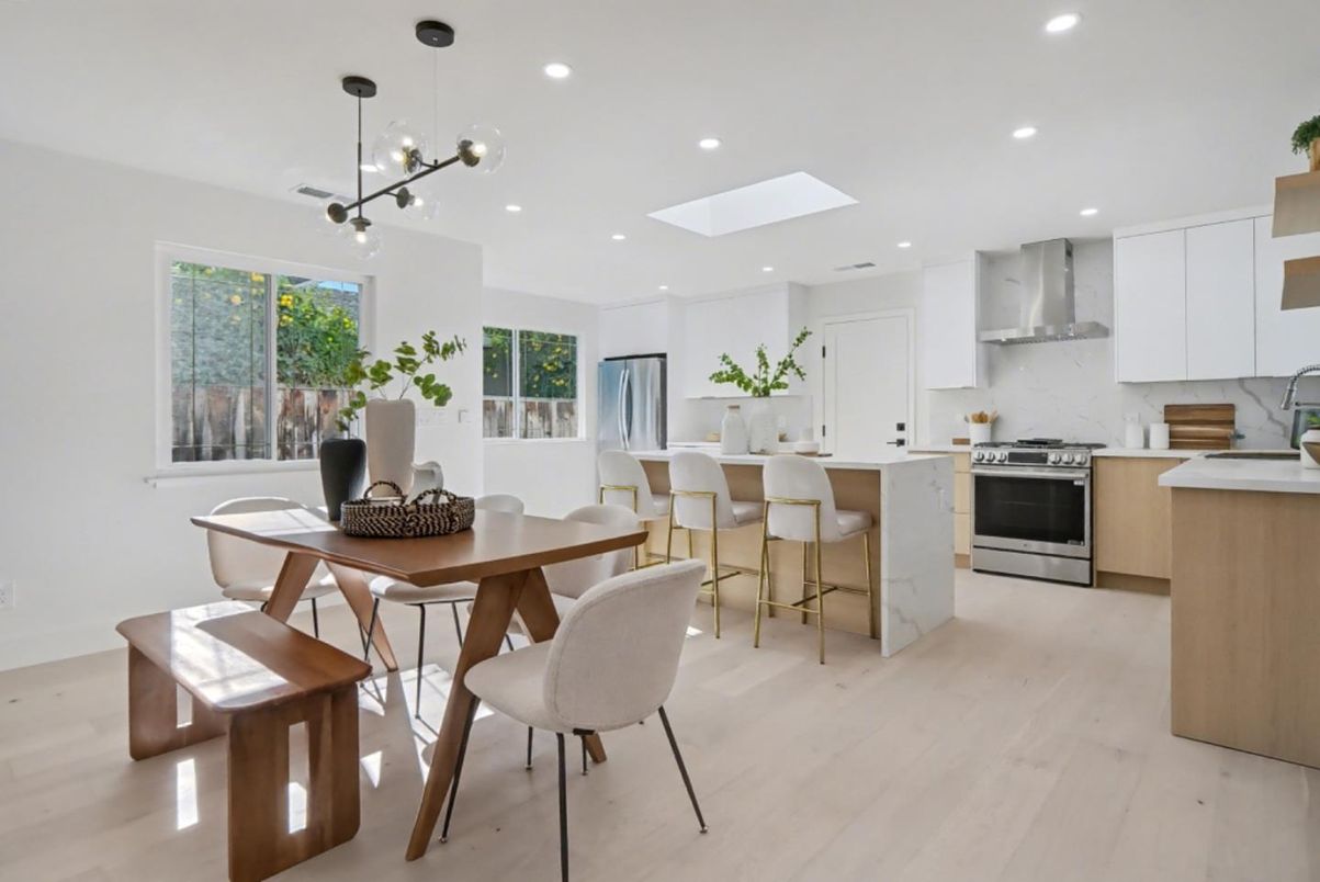 Dining room, Interior, Kitchen, Pendant Lights, Recessed Lighting, Stainless Steel Appliances, Wood Texture Flooring