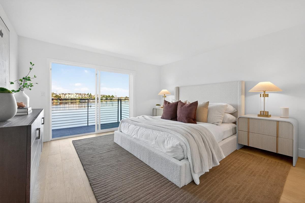 Bedroom, Interior, Water, Wood Texture Flooring