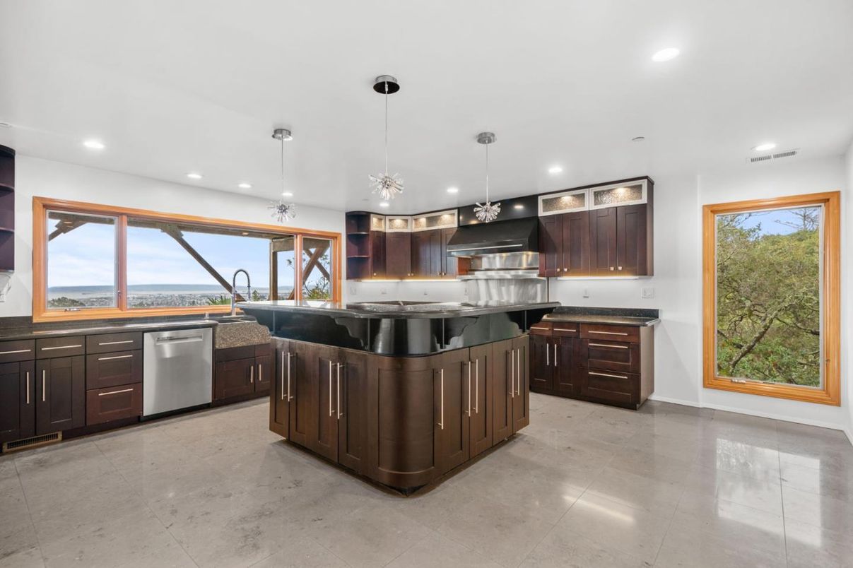 Interior, Kitchen, Pendant Lights, Recessed Lighting, Stainless Steel Appliances, Water