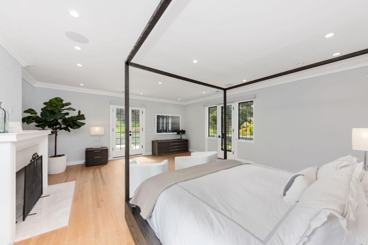 Bedroom, Fireplace, Interior, Recessed Lighting, Wood Texture Flooring