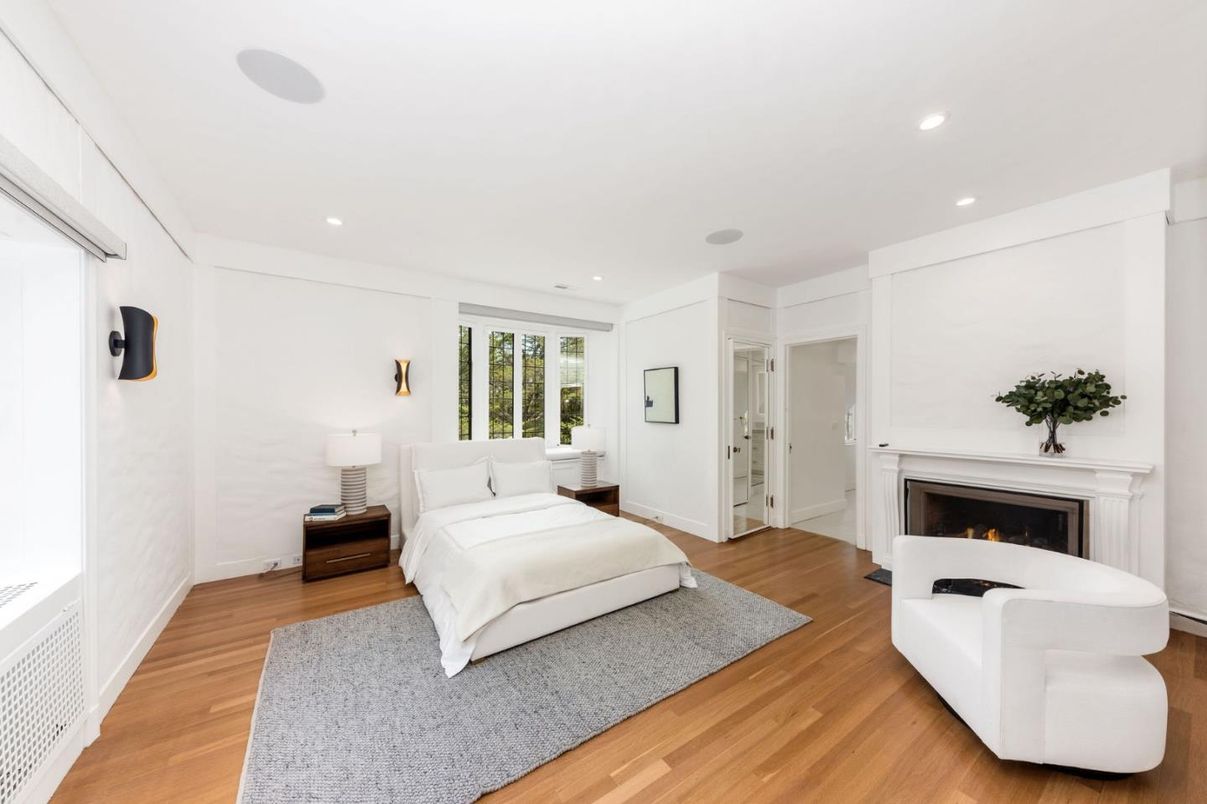 Bedroom, Fireplace, Interior, Recessed Lighting, Wood Texture Flooring