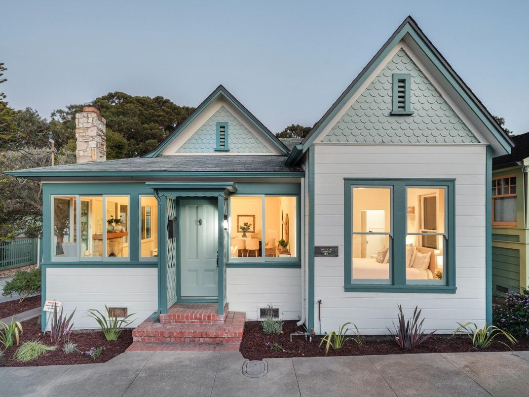 Exterior, Facade, Farmhouse