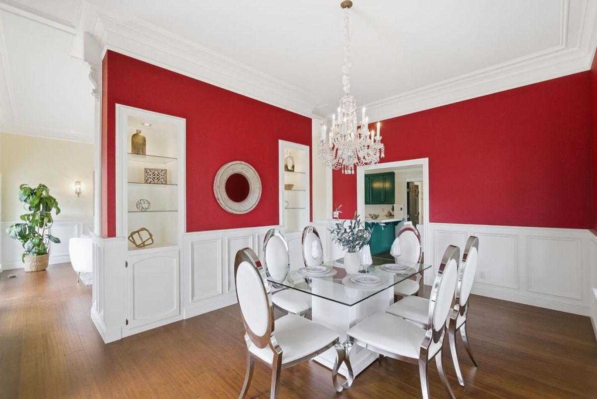 Chandelier, Dining room, Interior, Wood Texture Flooring