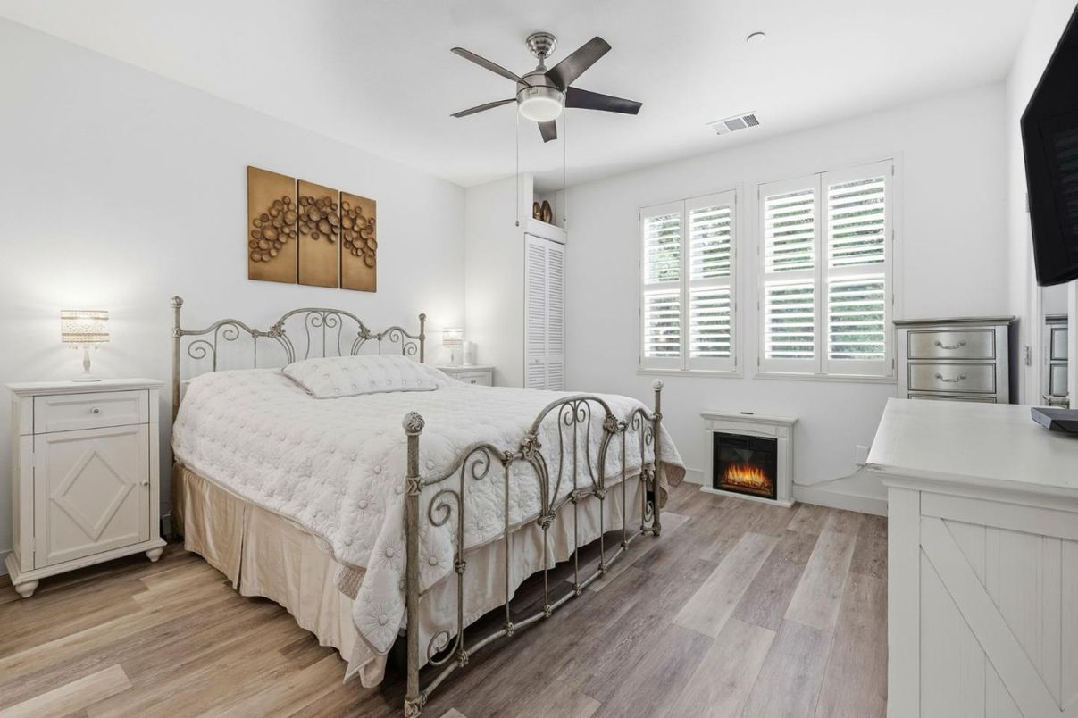 Bedroom, Fireplace, Interior, Wood Texture Flooring