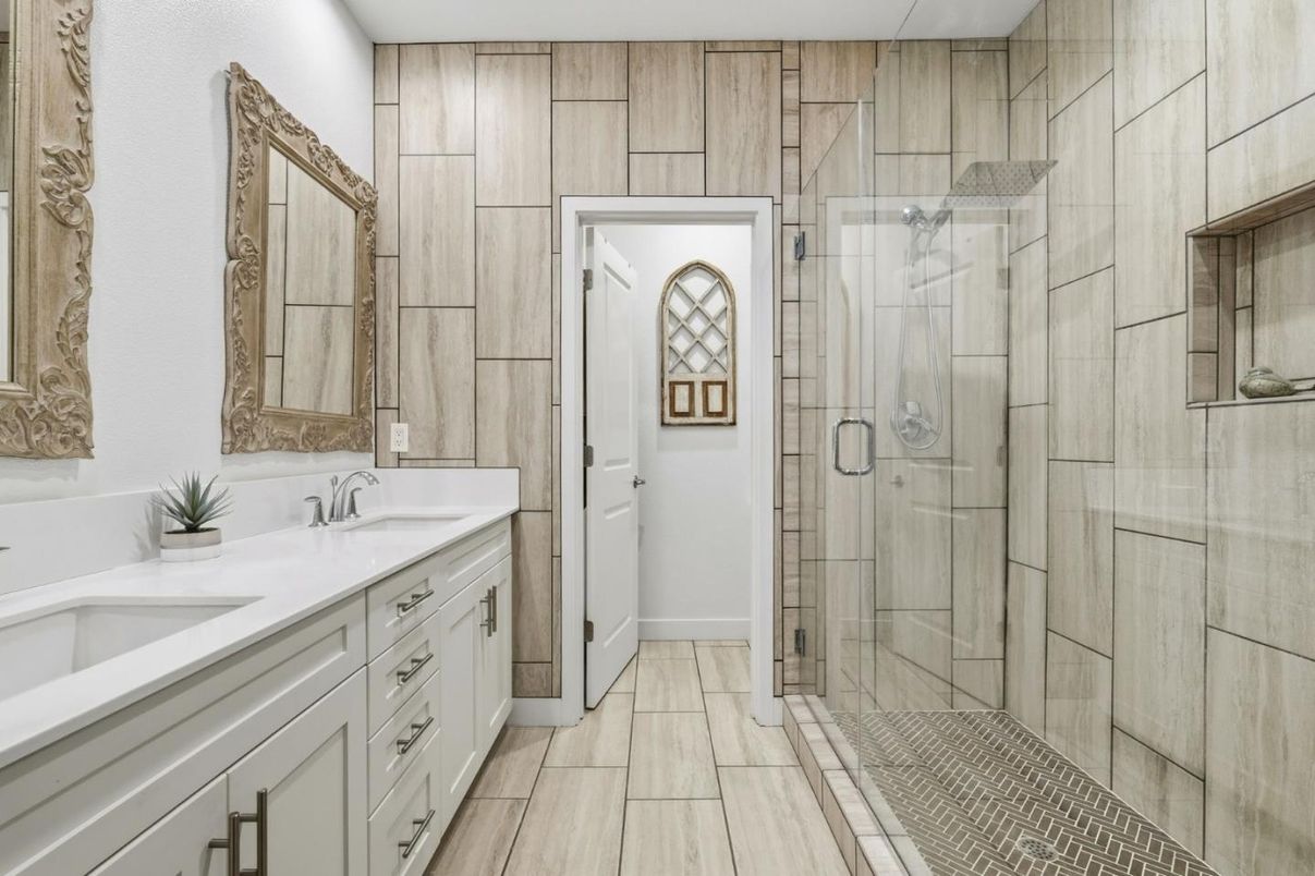 Bathroom, Dual Sink Vanities, Glass Shower, Interior