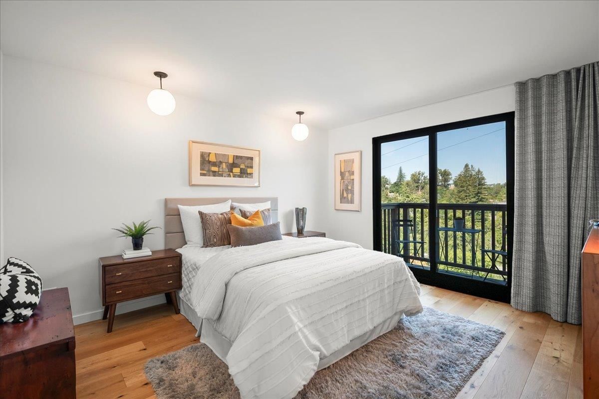 Bedroom, Interior, Pendant Lights, Wood Texture Flooring