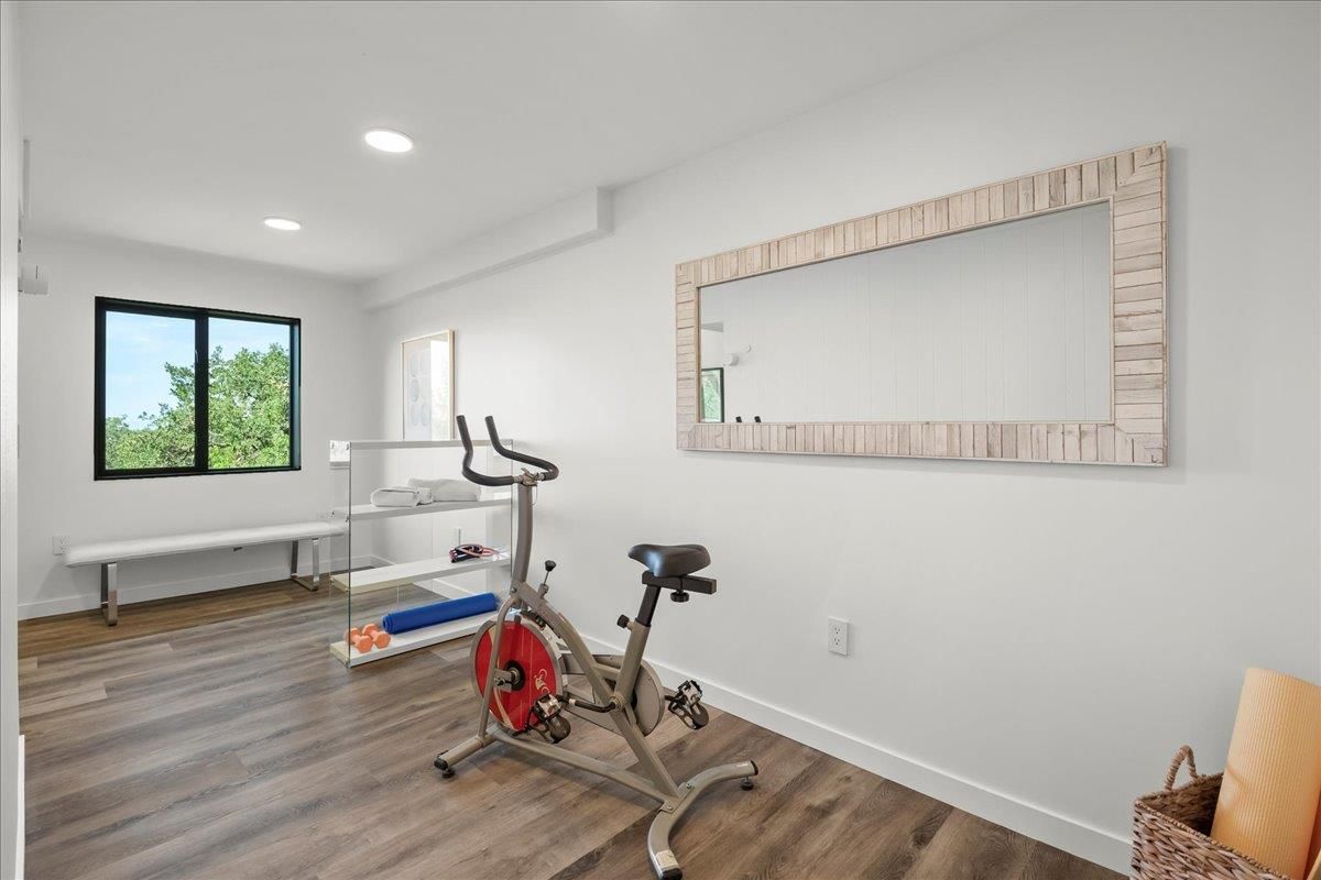 Fitness Equipment, Interior, Recessed Lighting, Wood Texture Flooring