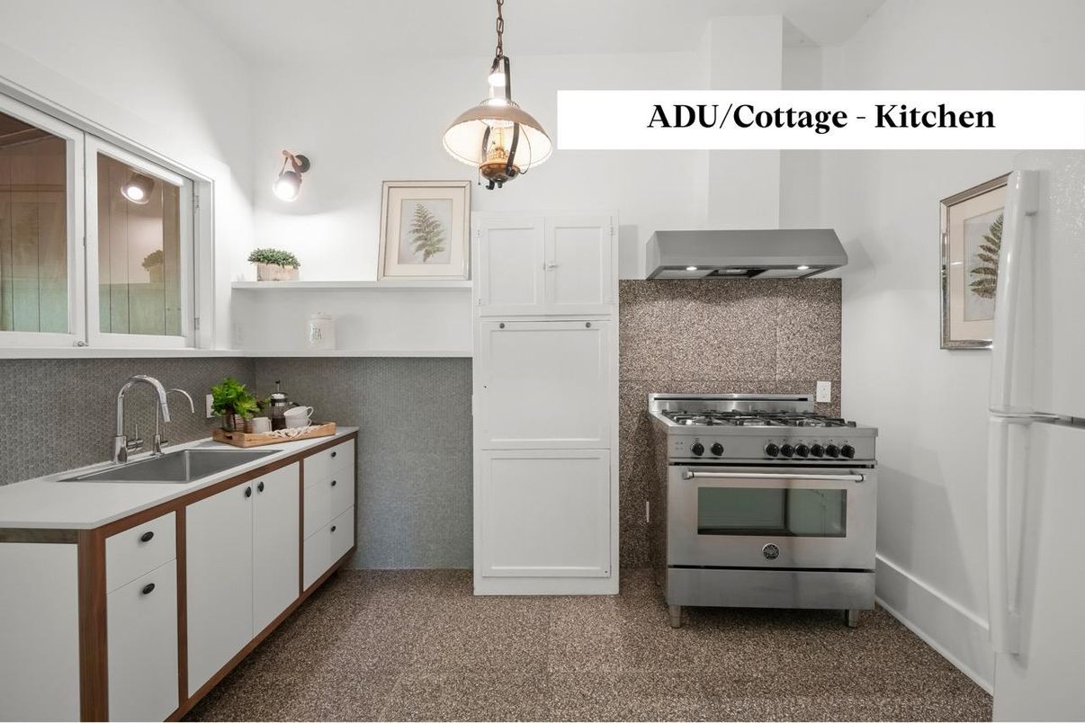 Interior, Kitchen, Pendant Lights, Stainless Steel Appliances