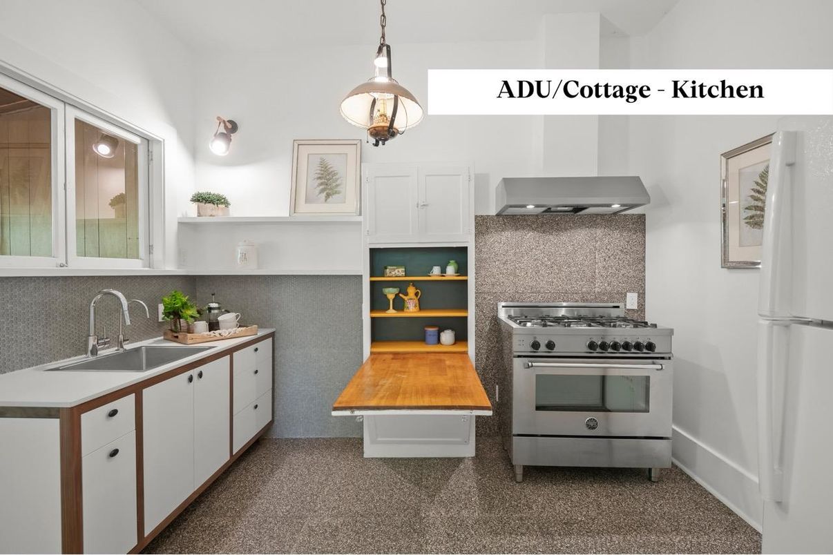 Interior, Kitchen, Pendant Lights, Stainless Steel Appliances